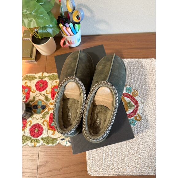Loafers_&_Slip_Ons